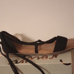 Crown Black Braided Sandals